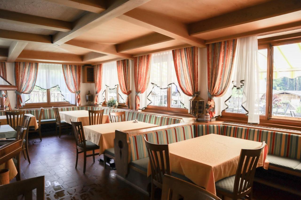 Gasthof Albergo Neuwirt Val di Vizze Buitenkant foto