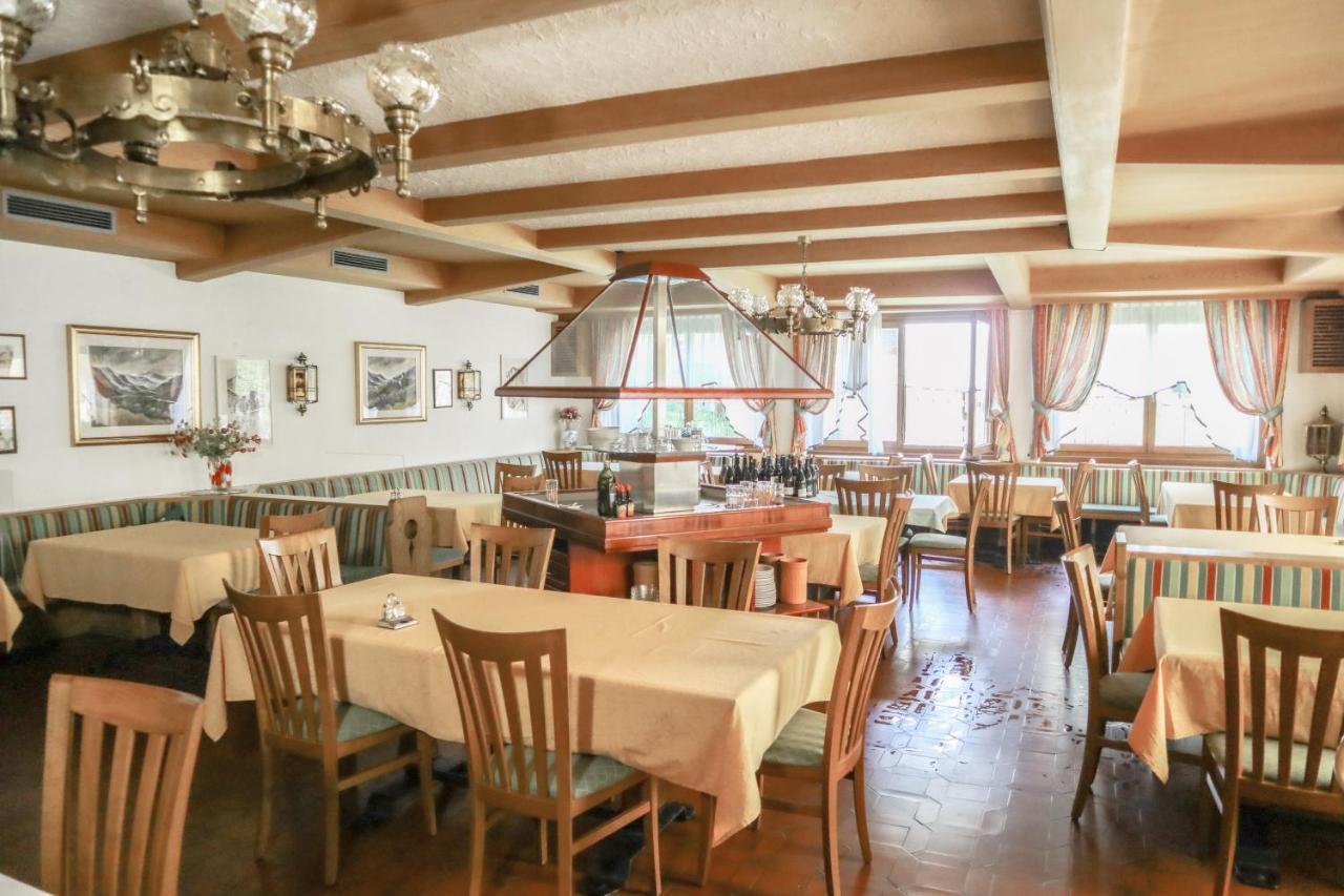 Gasthof Albergo Neuwirt Val di Vizze Buitenkant foto